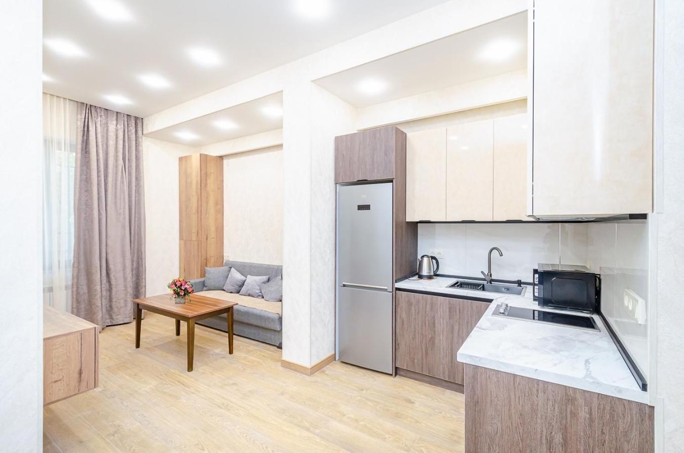 15. Double Room Apartaments With Fresh Style Γιερεβάν Εξωτερικό φωτογραφία